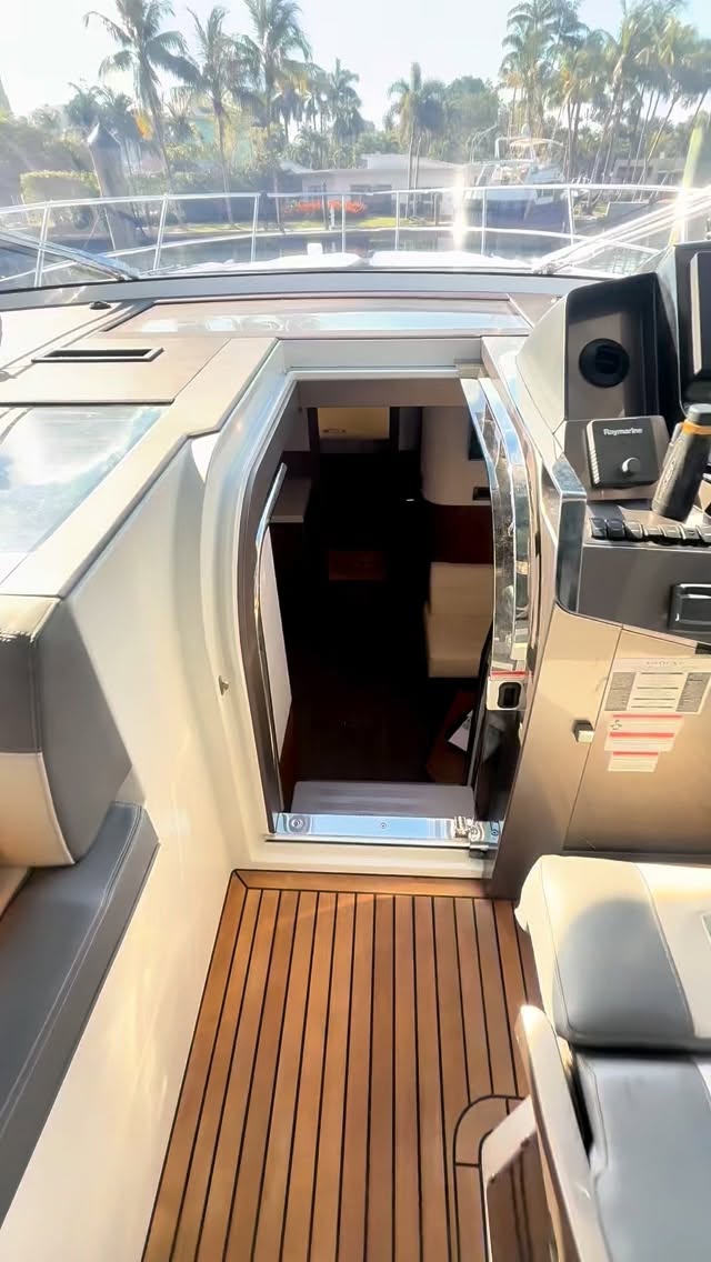 Both Master & VIP mattresses are a Zeno Ultra Foam with an exclusive hinge to allow easy access to storage underneath! 

Where standard fails, custom always succeeds! 🛌
#luxurylifestyle #yacht #custom #family #sleep