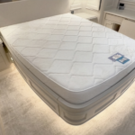 white-bed-yacht-photo2xupscale